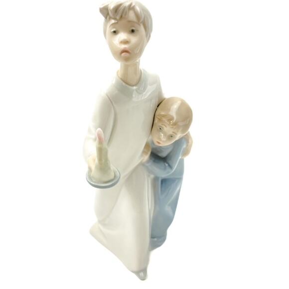 Protective Big Brother with Candle Night Watchman Vintage Lladro Salvador Furio - Picture 2 of 10